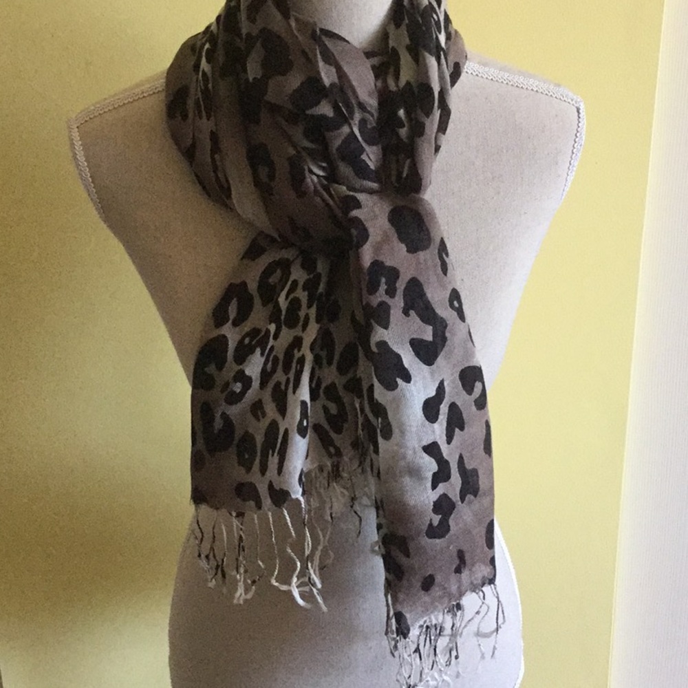 Leopard/Cheetah Scarf